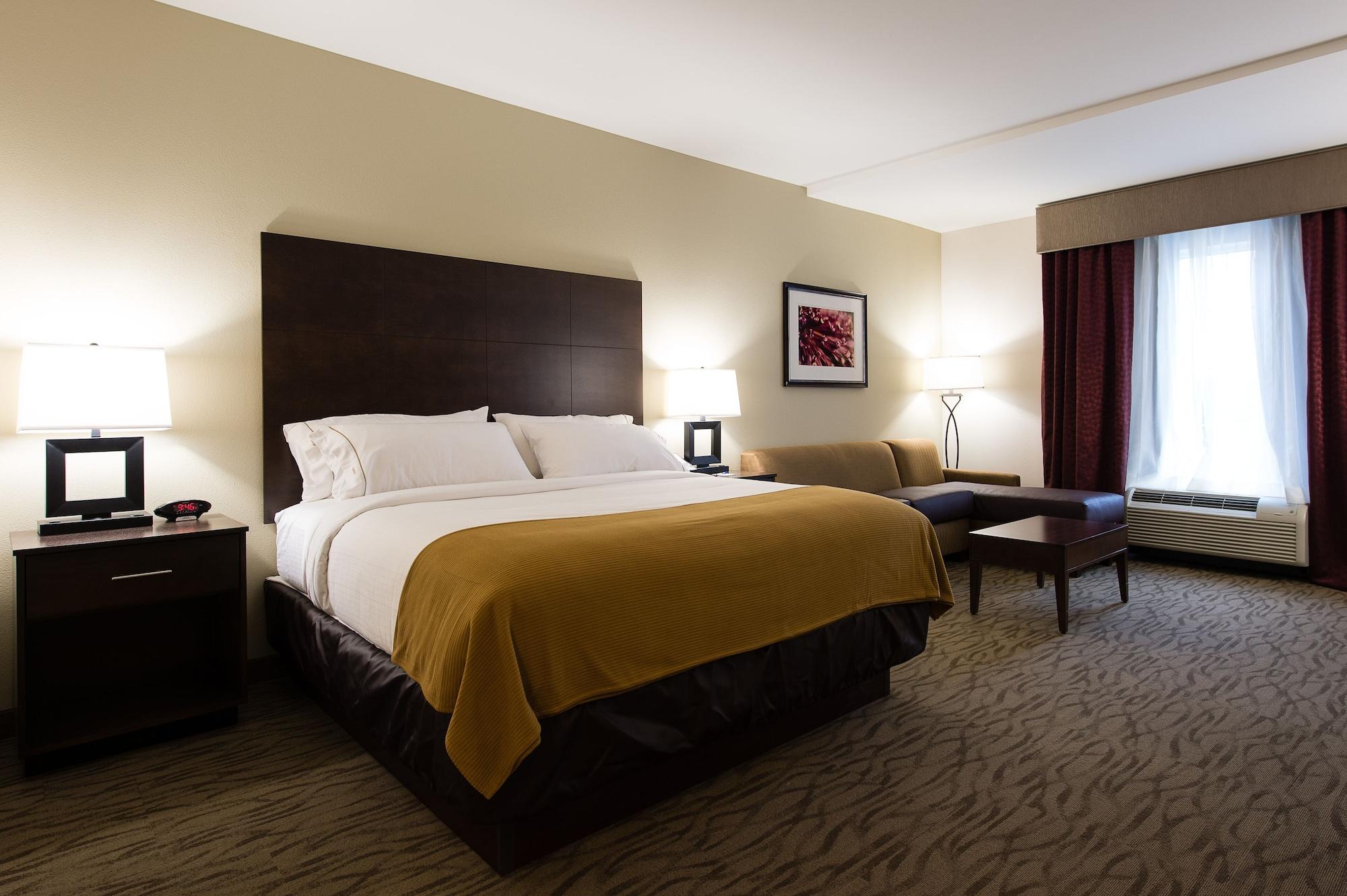 Holiday Inn Express & Suites Aiken By Ihg Exterior foto