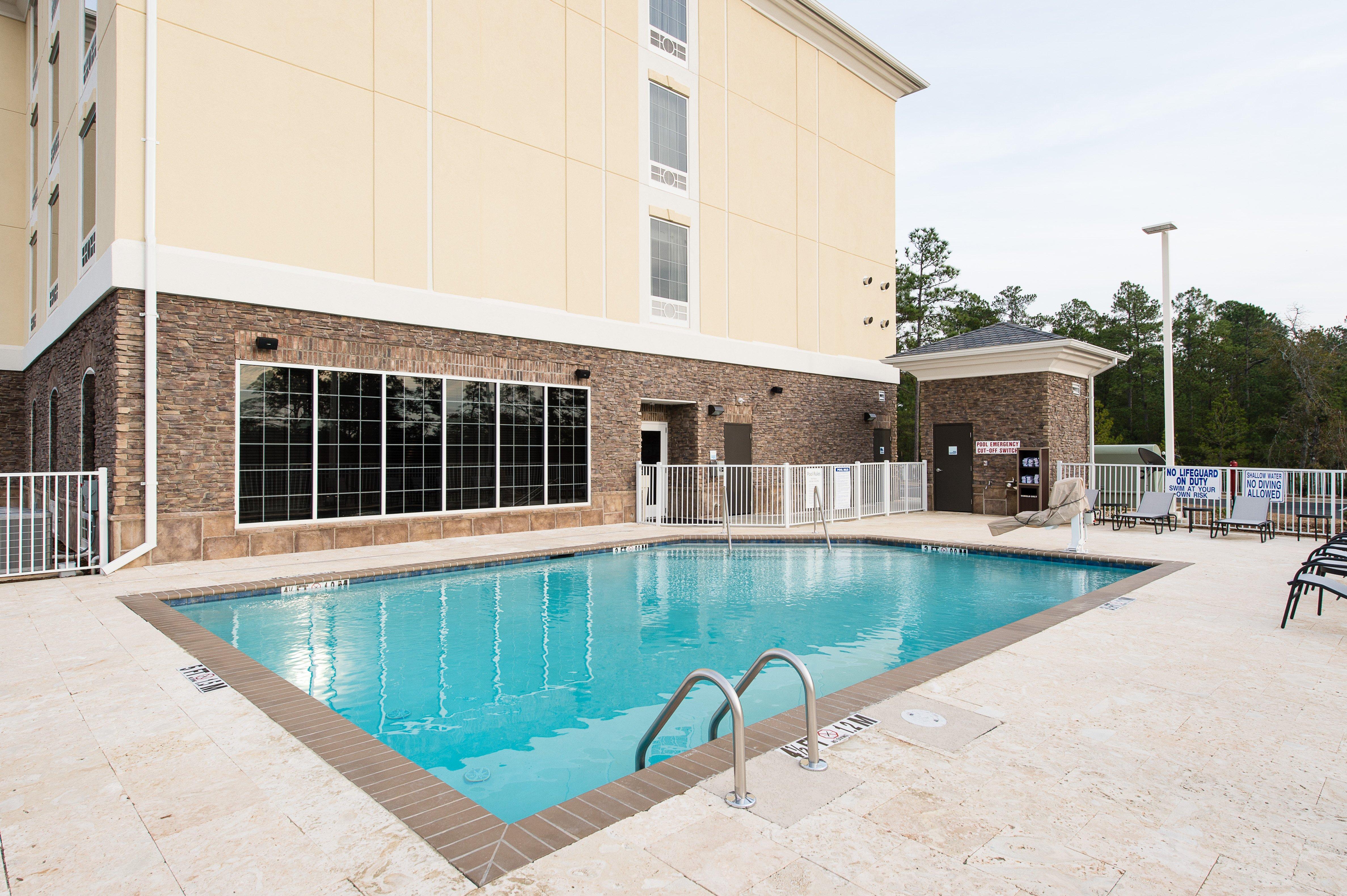 Holiday Inn Express & Suites Aiken By Ihg Exterior foto