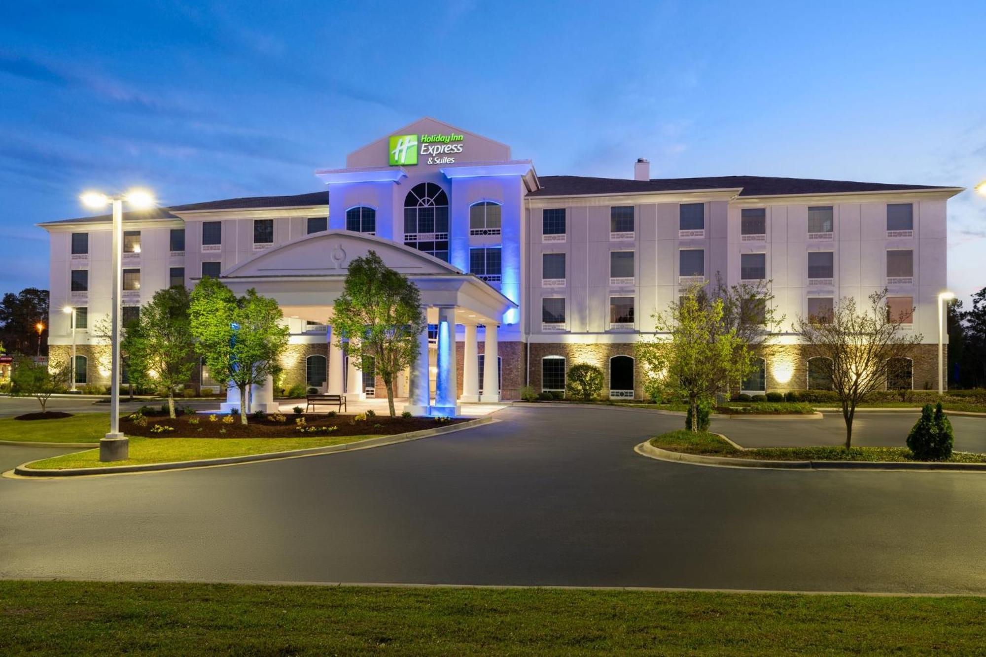 Holiday Inn Express & Suites Aiken By Ihg Exterior foto